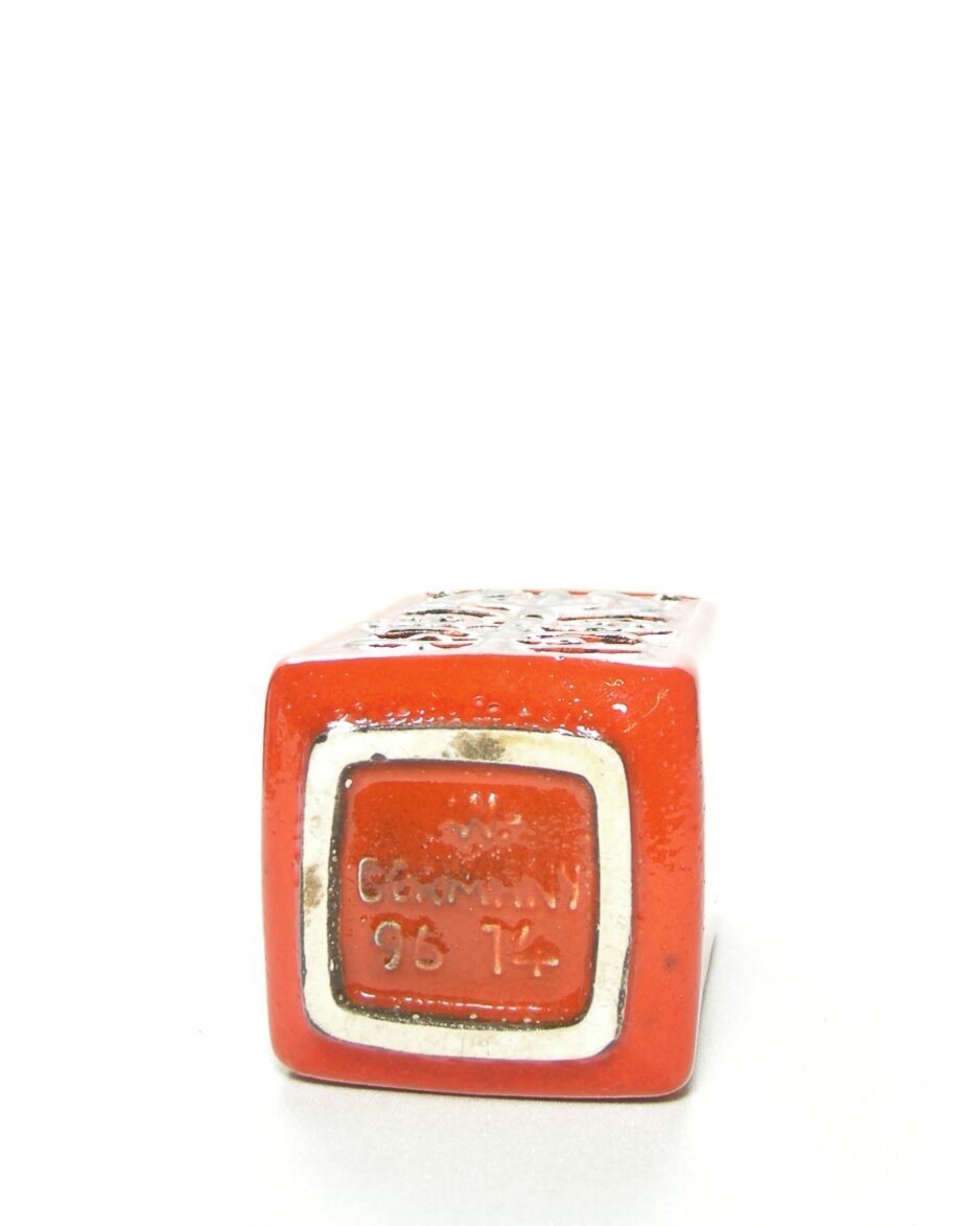 1084 - vaas Bay Keramik 96-14 oranje