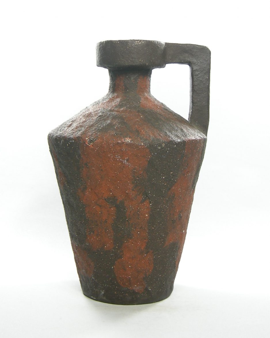 1320 - vaas - kruik van Tol zwart - bruin