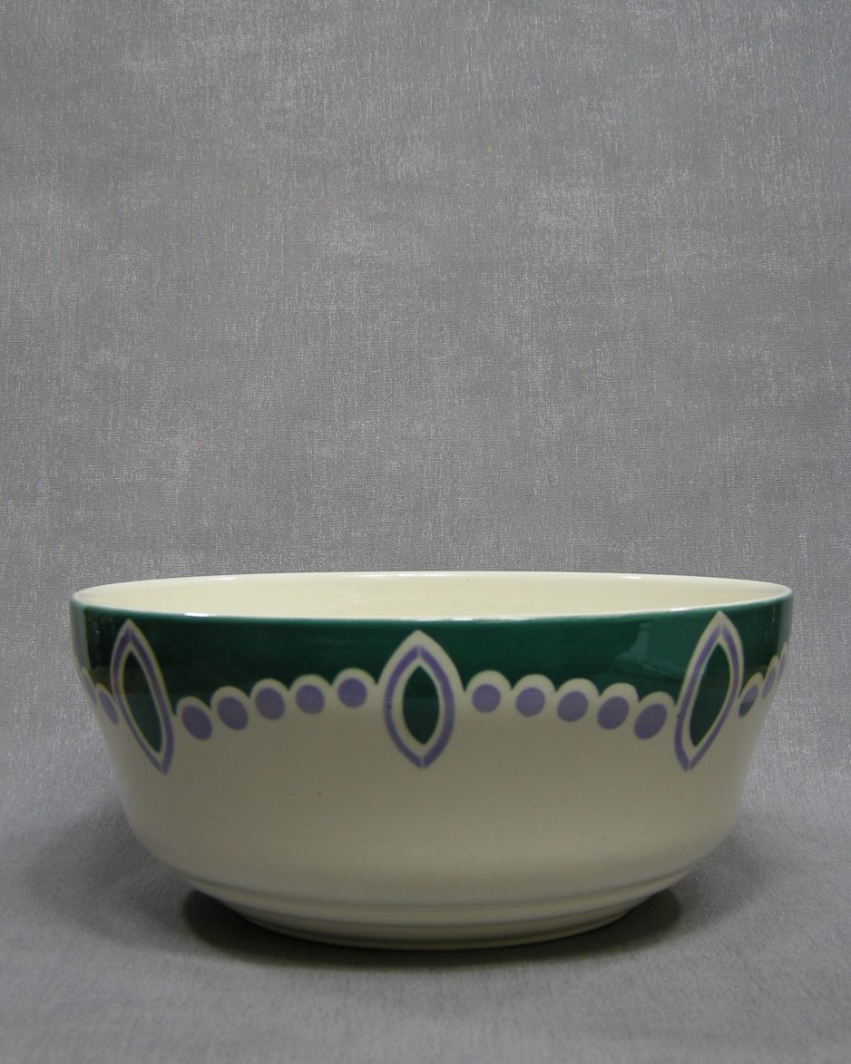 1328 - schaal Societe Ceramique Maestricht SB 190 3 Art Deco jaren 30 wit - groen - lila