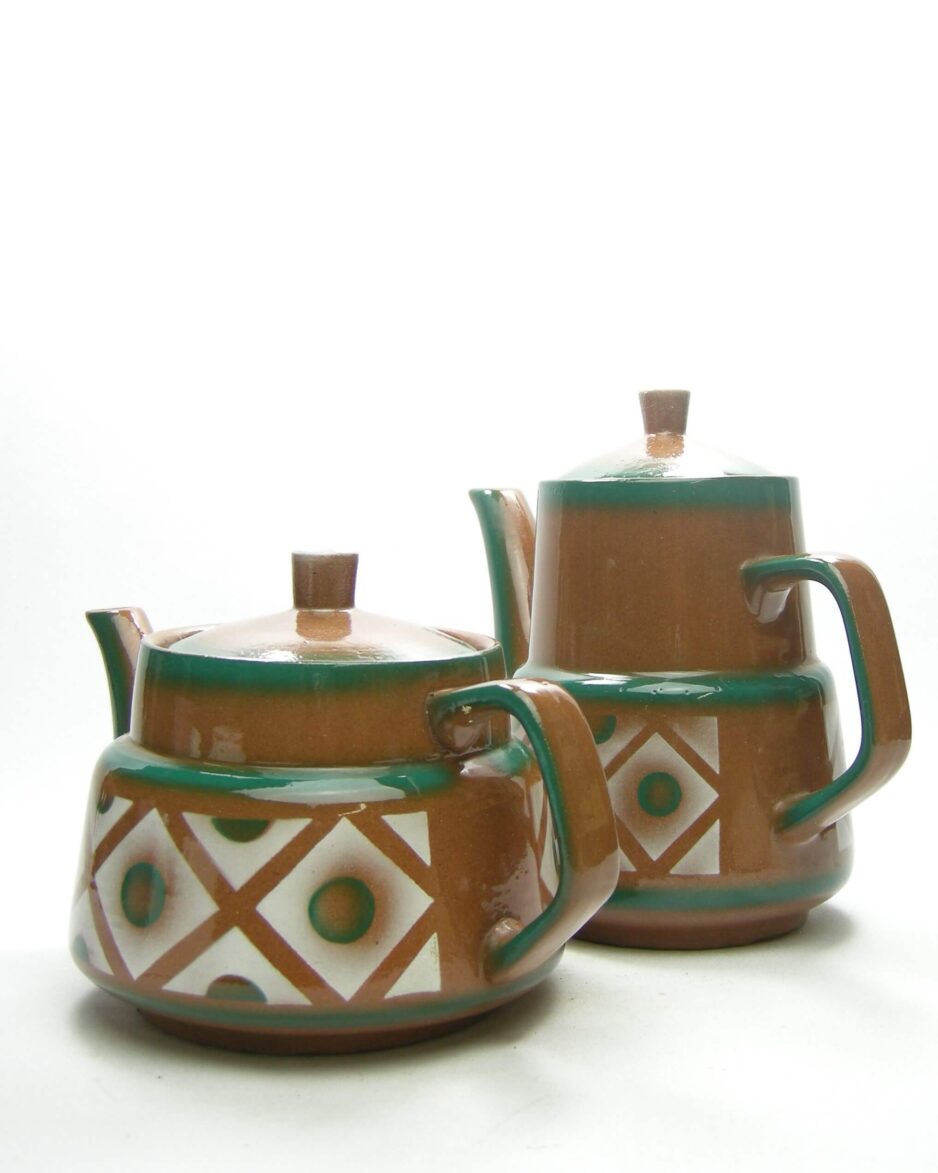 1667 - 1668 - vintage Koffiepot en theepot Made in GDR 06 bruin-groen-wit