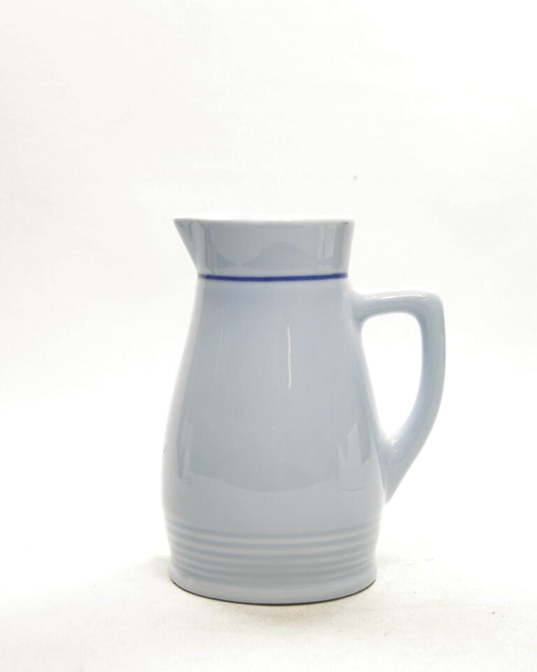 1000 – Vintage pitcher Lilien Porzellan Pottery