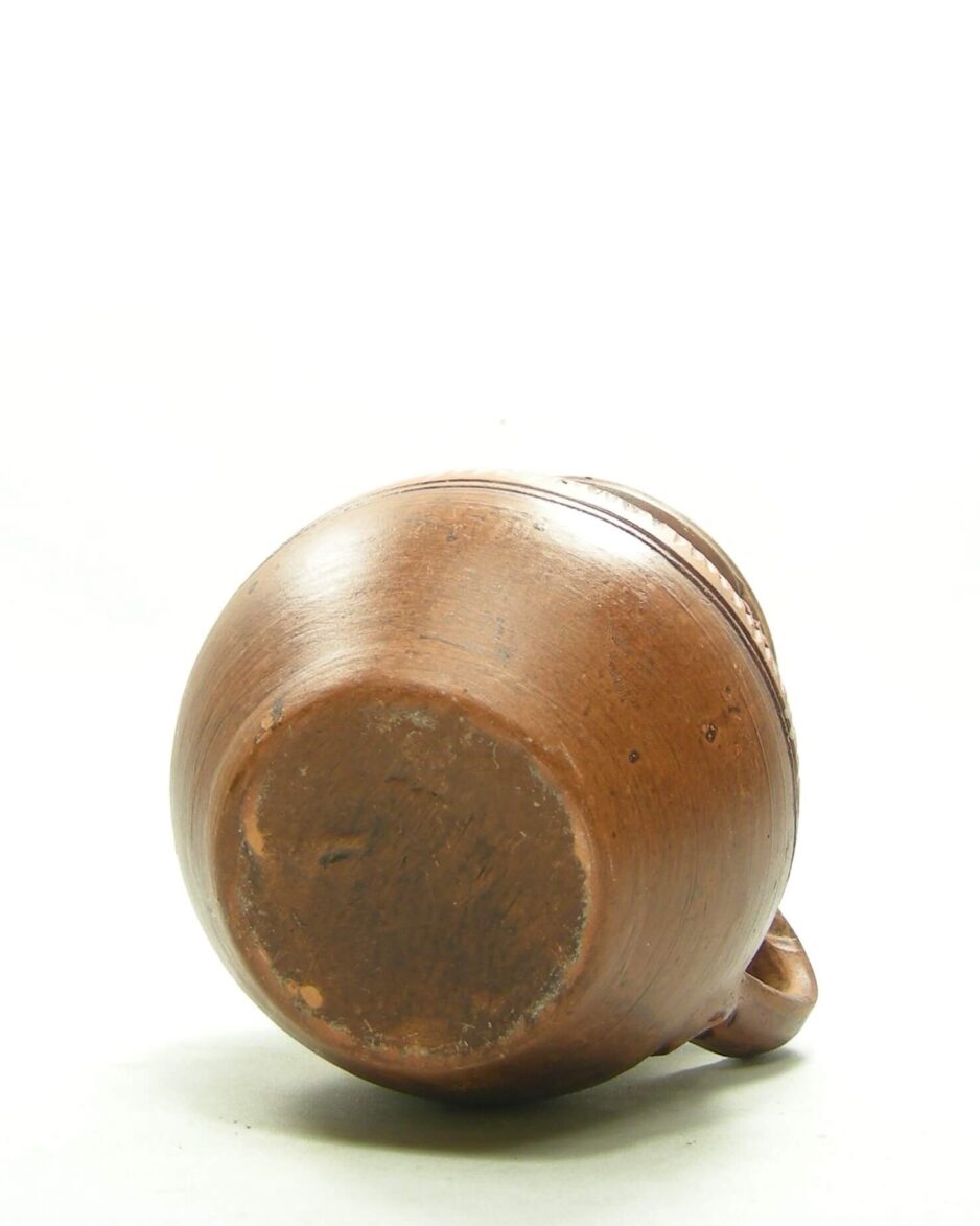 1702 - vintage pitcher van rode klei bruin