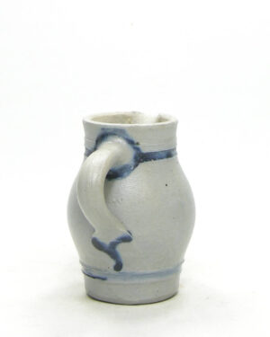 1802 – vintage mini pitcher Keuls aardewerk blauw – grijs