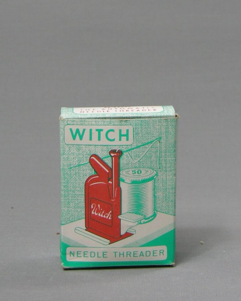 1982 – vintage draaddoorsteker Witch Needle Threader Western Germany