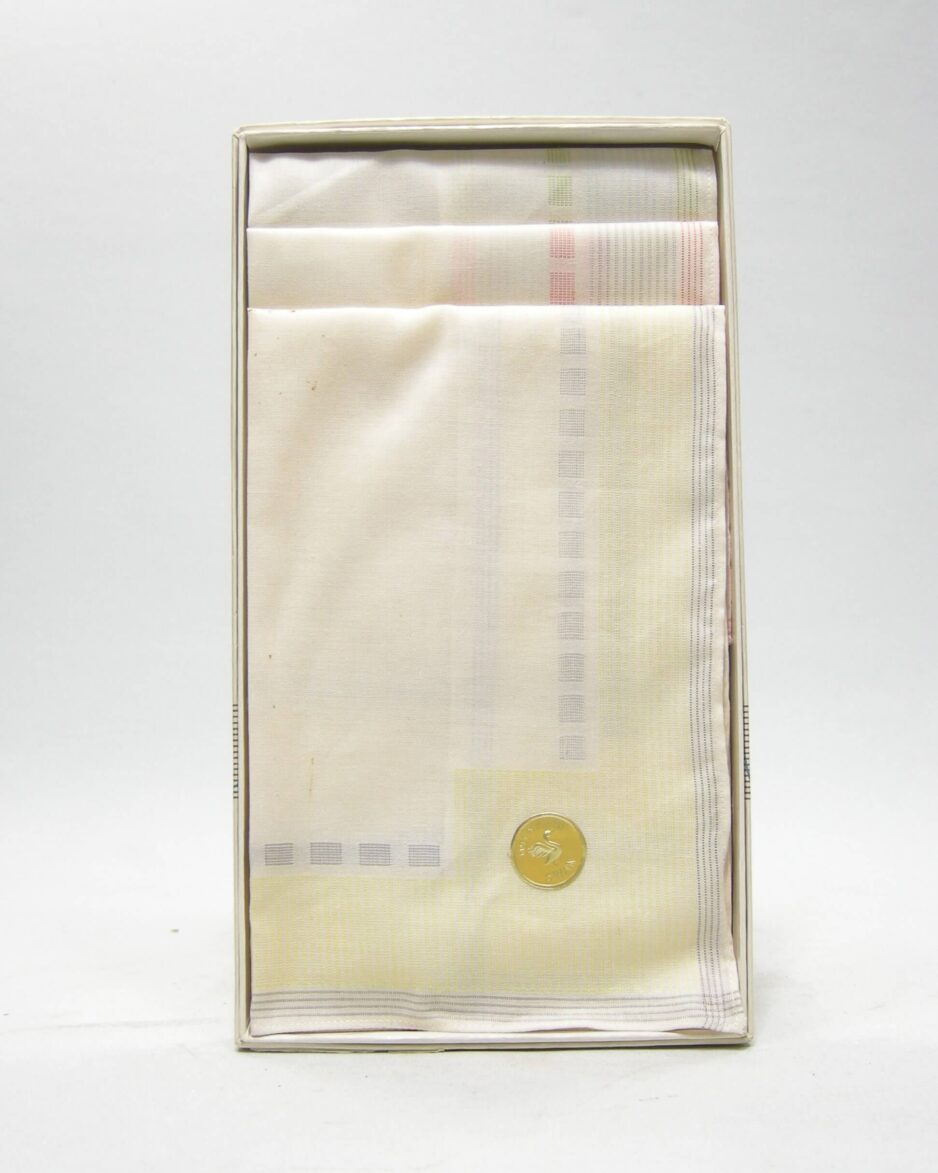 2280 - vintage zakdoeken Swan de luxe Holland