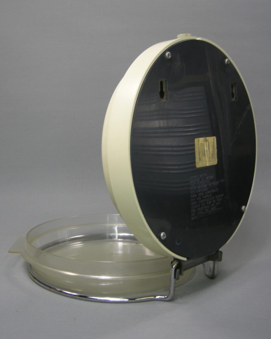 2499 - Brabantia wandweegschaal