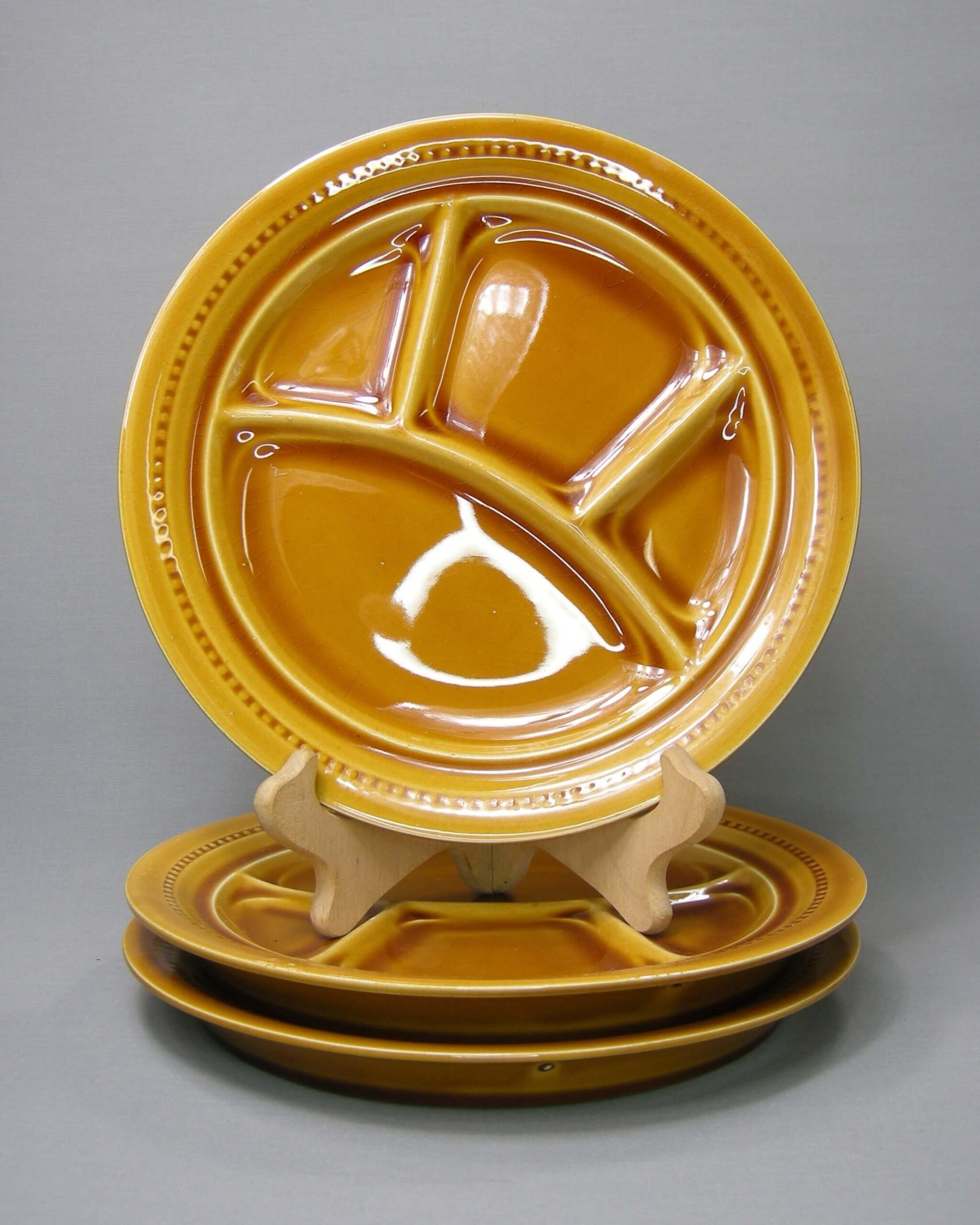 2618 - vintage Gourmetbord – fonduebord okergeel