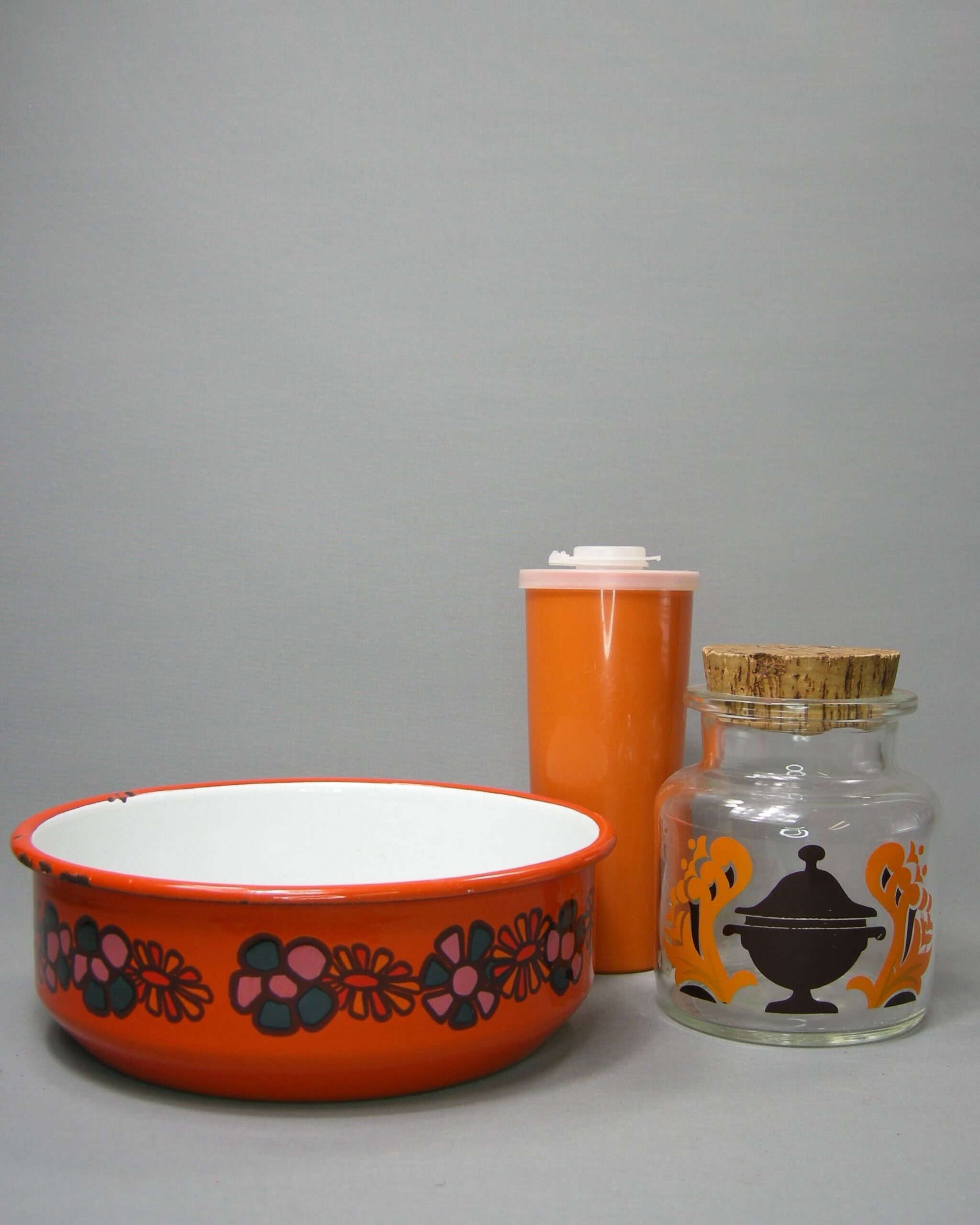 2626-2627-2631- Brabantia schaal, tupperware beker, voorraadpot