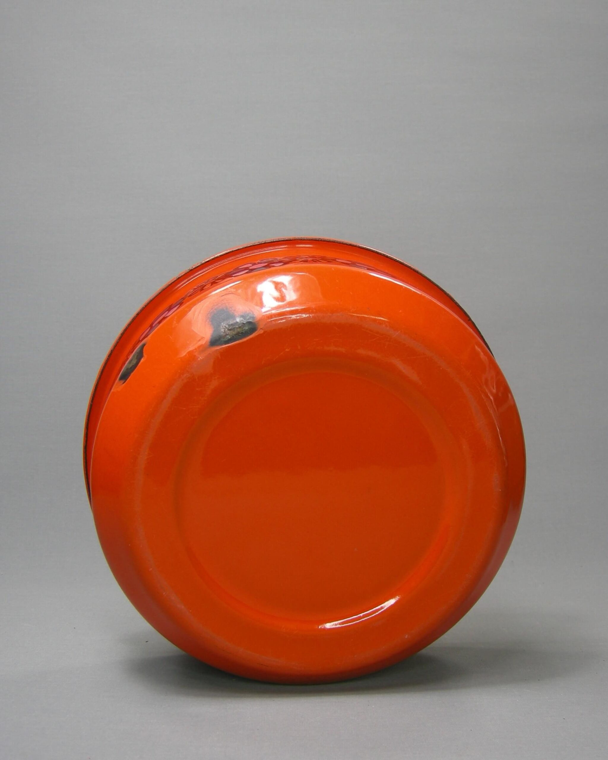 2626 - Brabantia Diana geëmailleerde schaal