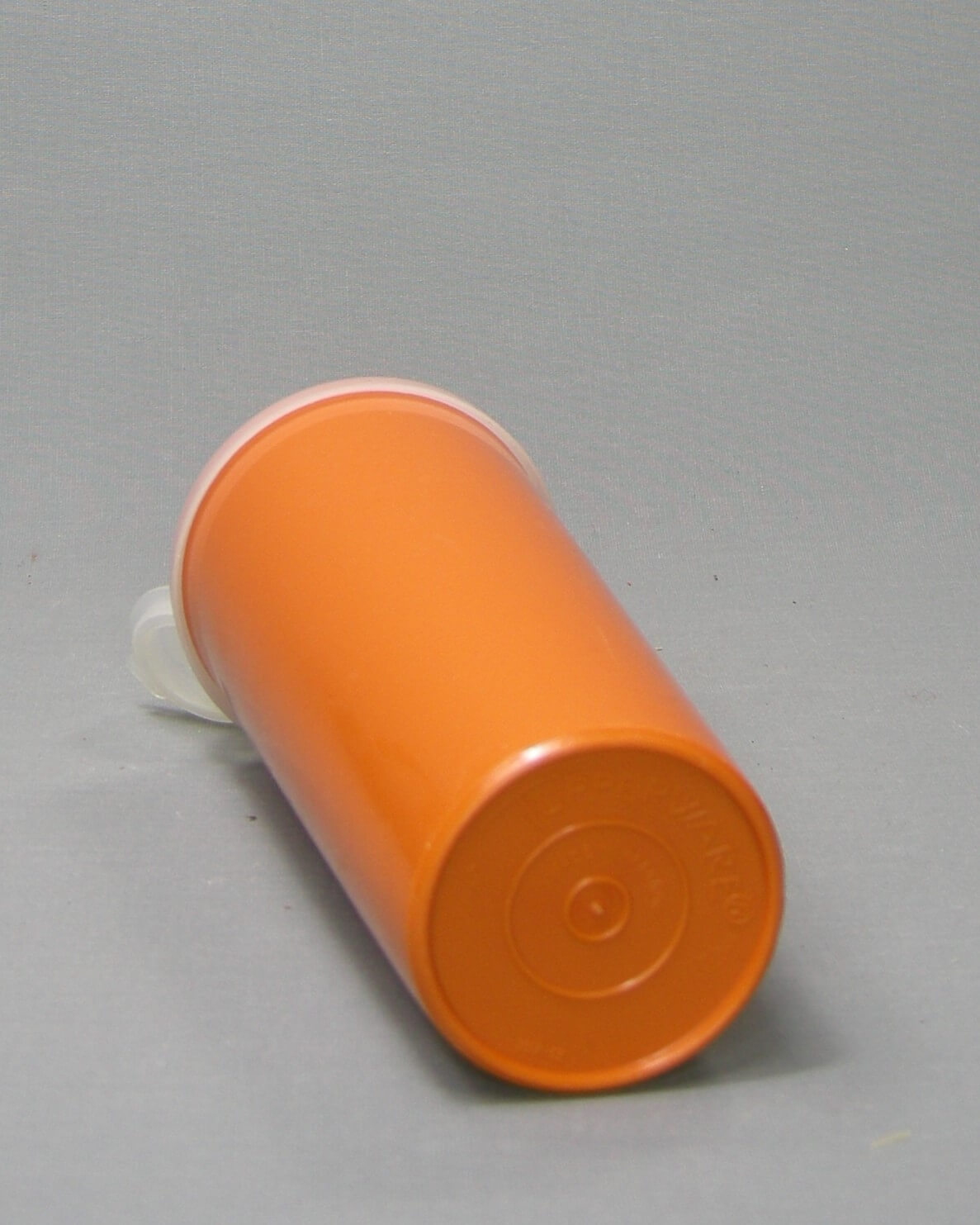 2627 - vintage beker Tupperware 107-13