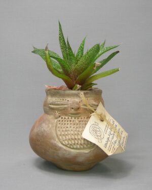 2623 - vintage bloempot Venezuela