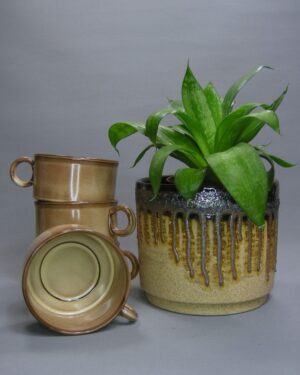 2642 - vintage soepkommen met oor