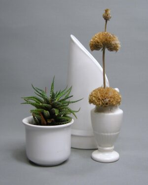 2644-2645-2647- vaasje, bloempotje en bloempotje kolenkit